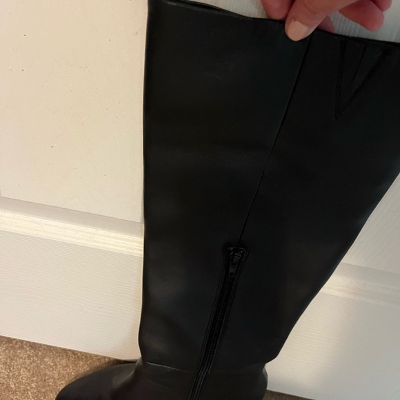 Women’s Charles David black heeled boots - Picture 5 of 6